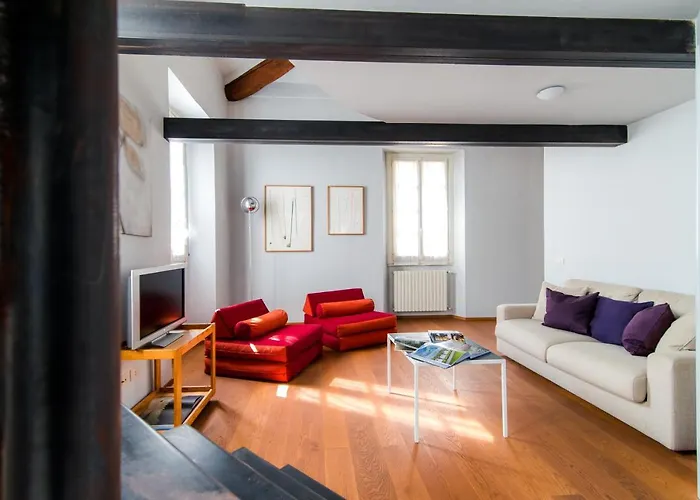 Antica Via Volta - The House Of Travelers